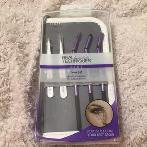BNIB Real Techniques Brow set
